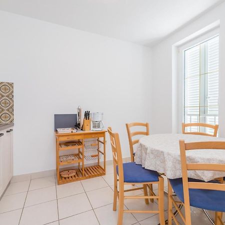 Apartments Melania & Antonia บัชกา ภายนอก รูปภาพ