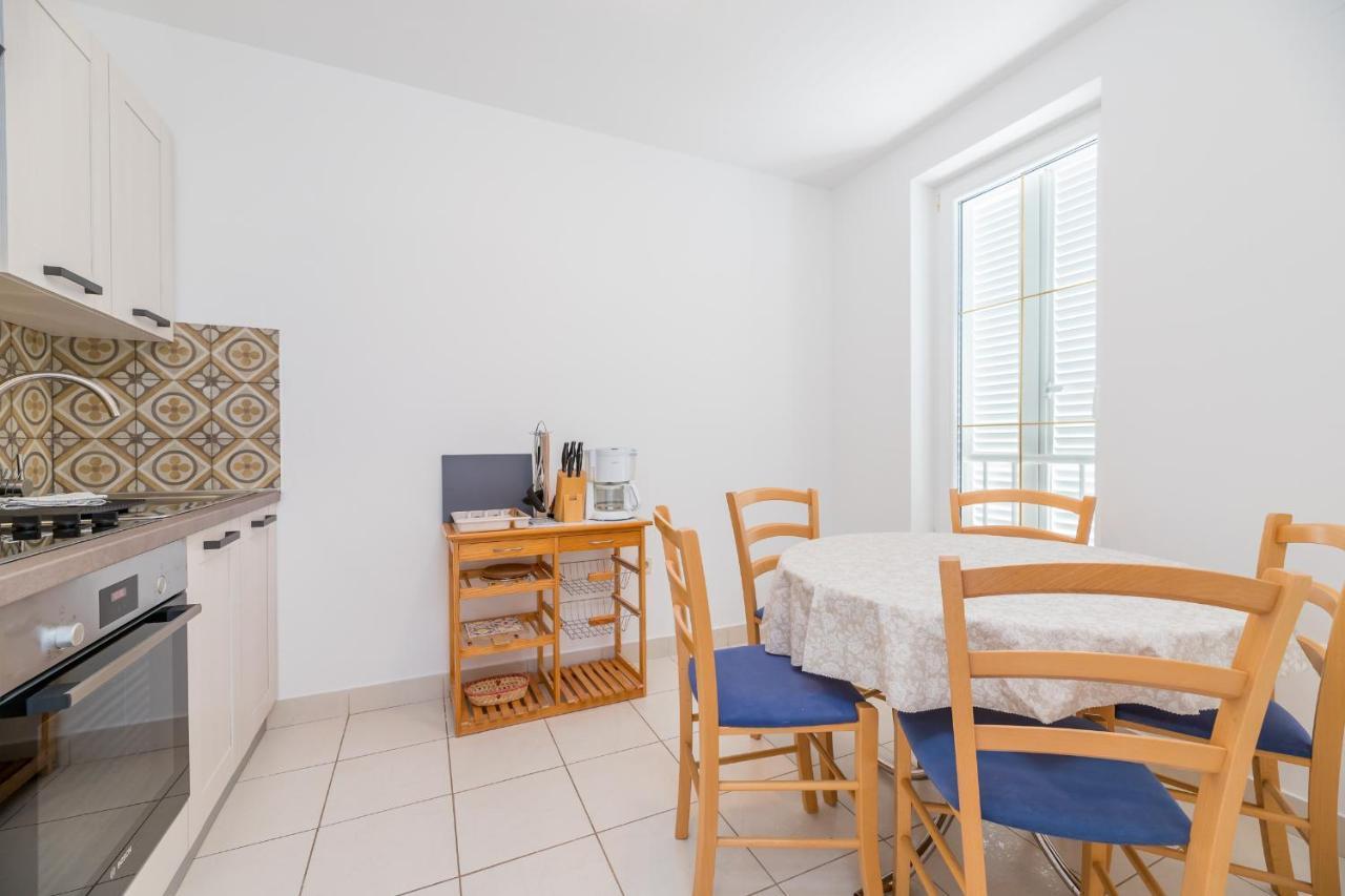 Apartments Melania & Antonia บัชกา ภายนอก รูปภาพ