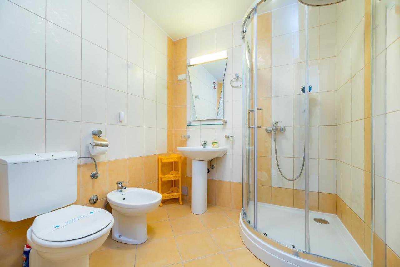 Apartments Melania & Antonia บัชกา ภายนอก รูปภาพ