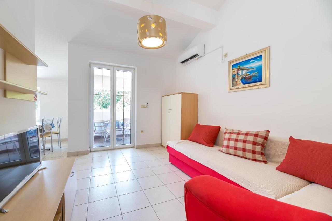 Apartments Melania & Antonia บัชกา ภายนอก รูปภาพ