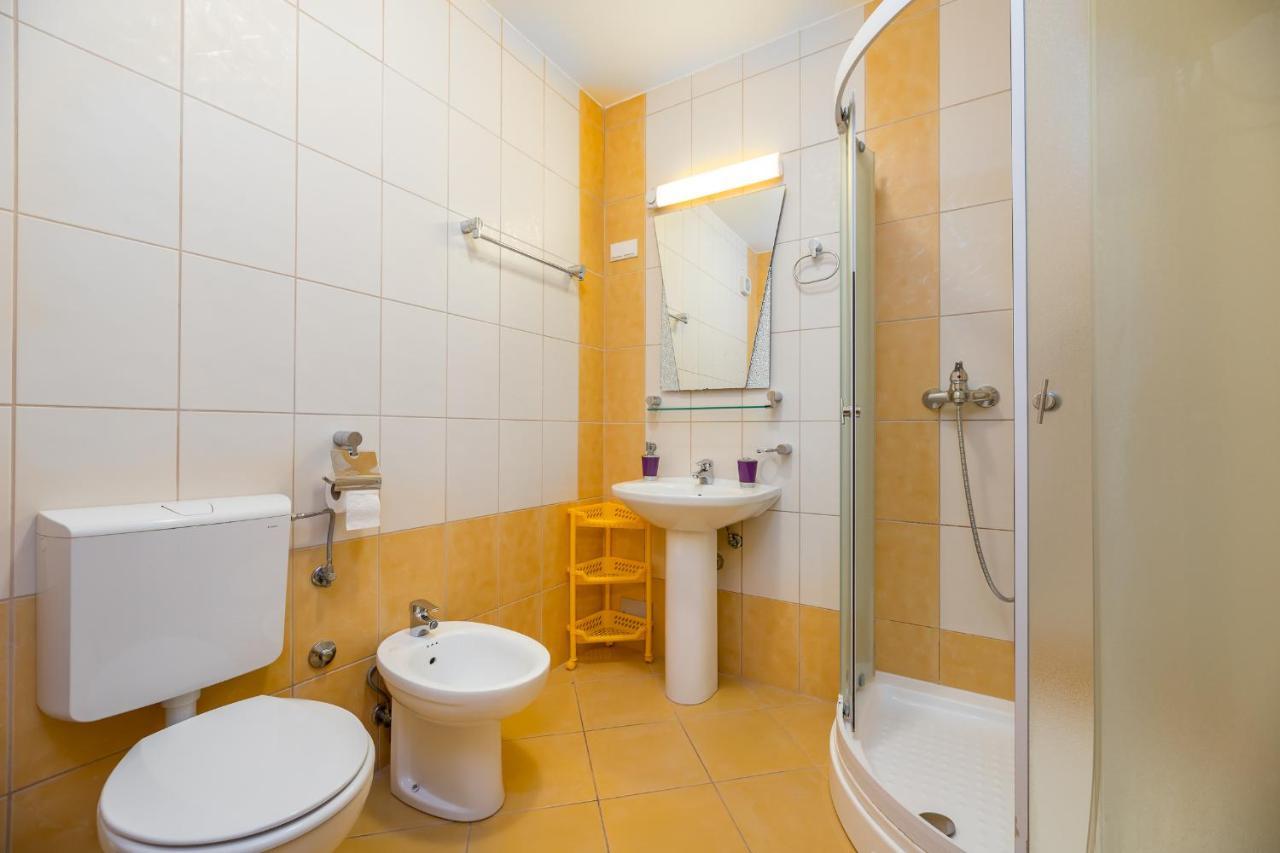 Apartments Melania & Antonia บัชกา ภายนอก รูปภาพ
